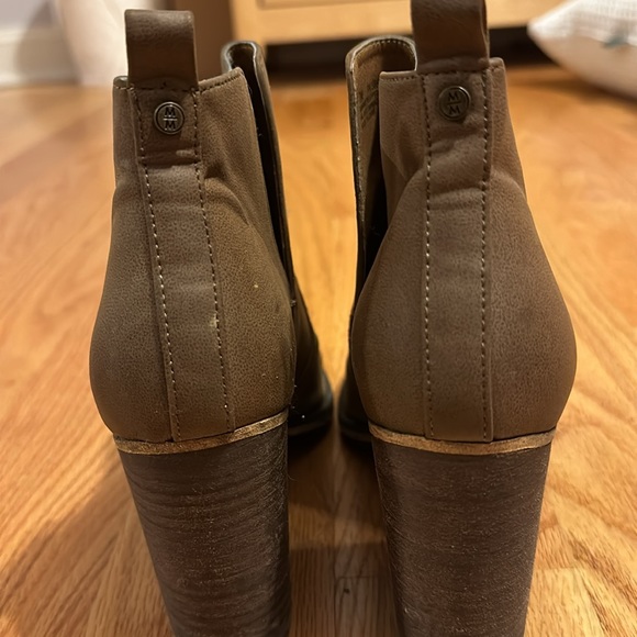 Brown booties - Picture 5 of 6